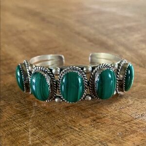 Vintage Navajo Sterling Silver & Malachite Cuff